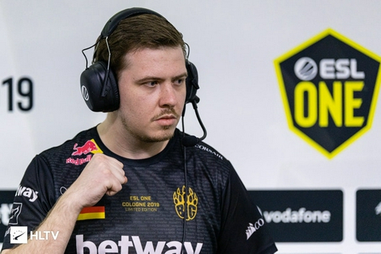 LPL北京站精彩落幕 智慧电竞赛事中心引发热议